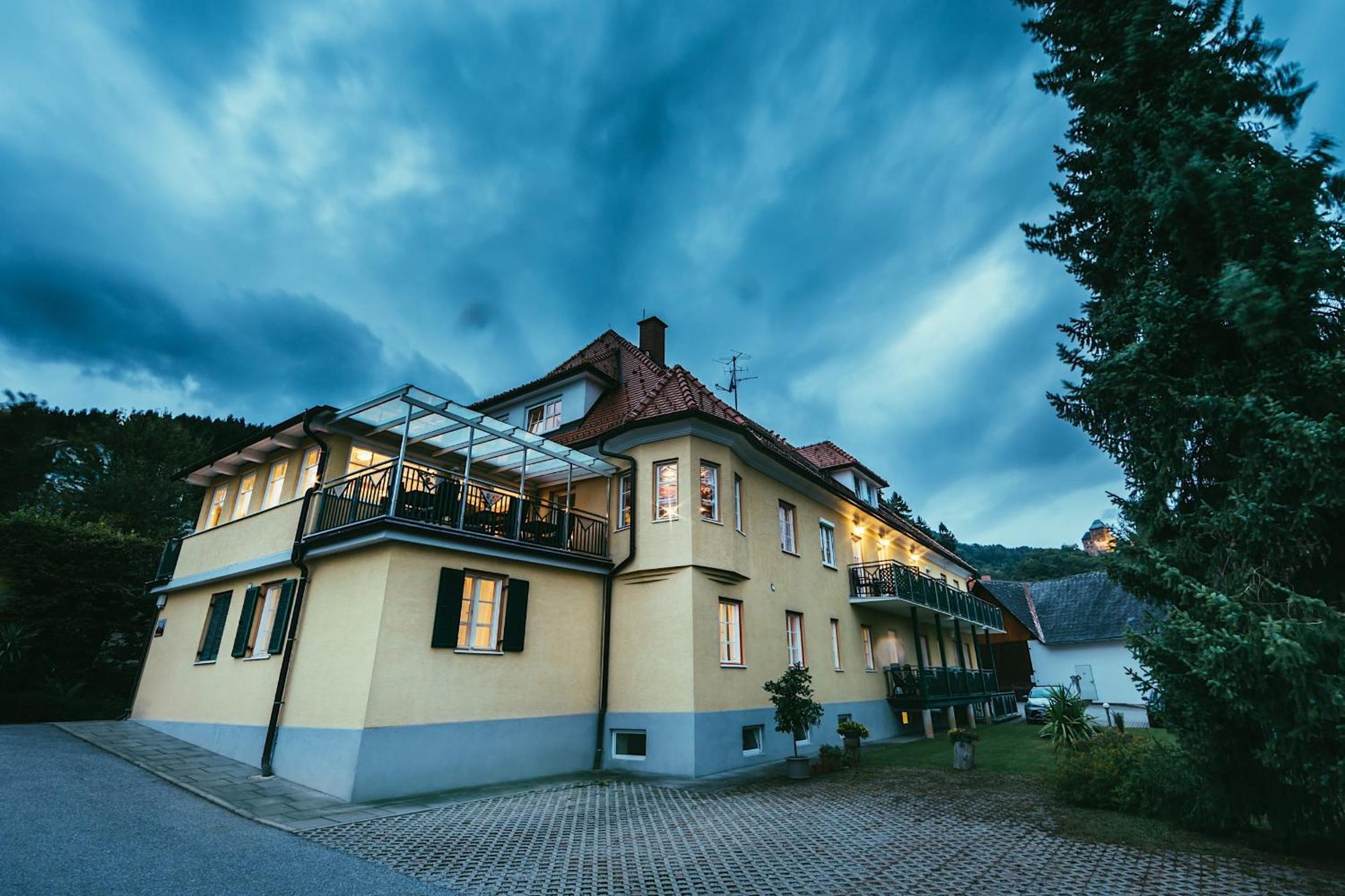 Am Fusse Der Burg Apartment Deutschlandsberg Exterior photo